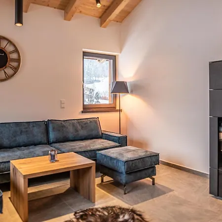 Chalet's Dorf Dağ evi Wald im Pinzgau